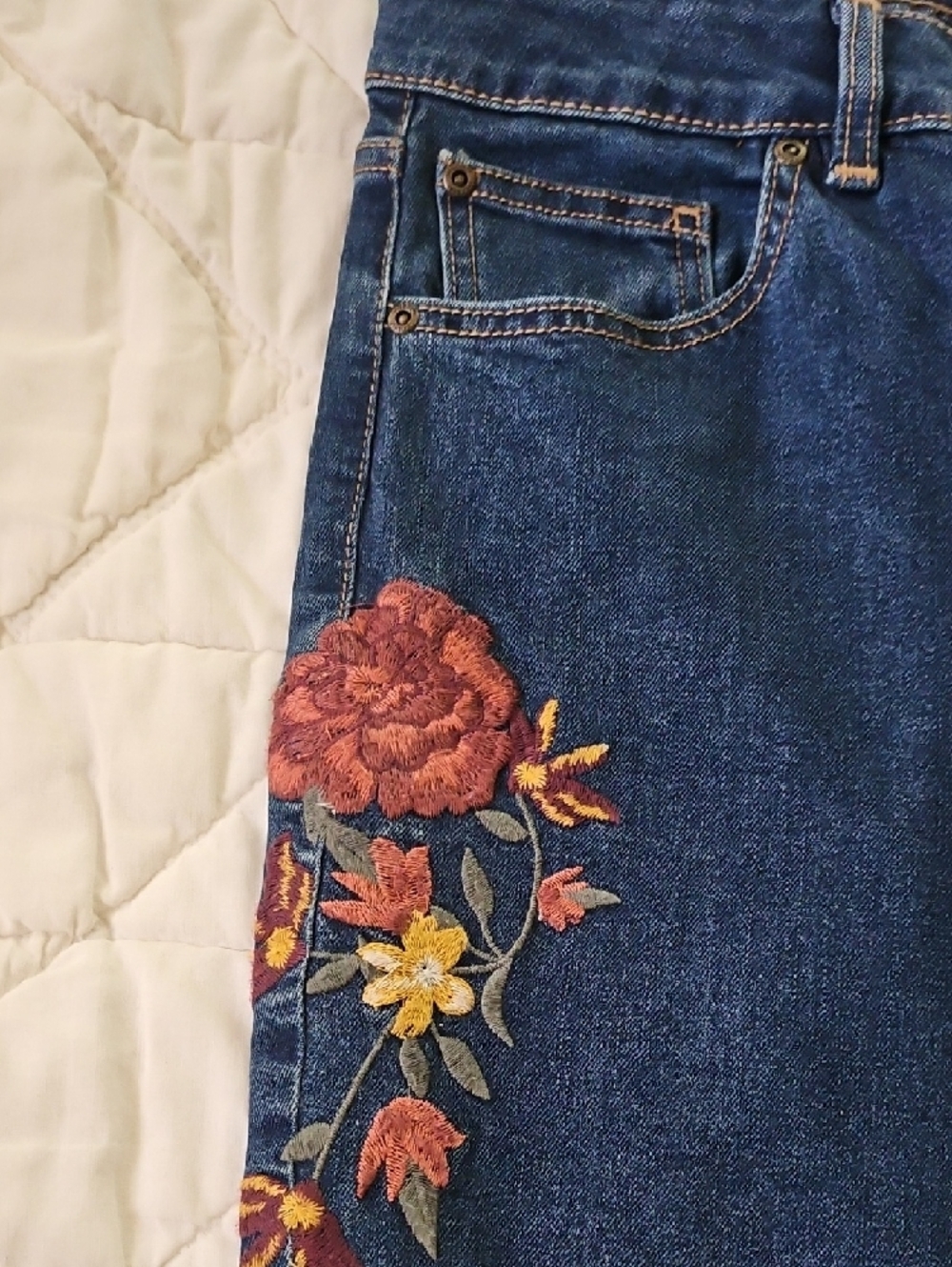 Dittos- Floral Embroidered Jeans - Size 8 - Picture 7 of 10